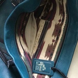 Italian leather laptop shoulder bag. Beautiful turquoise color.